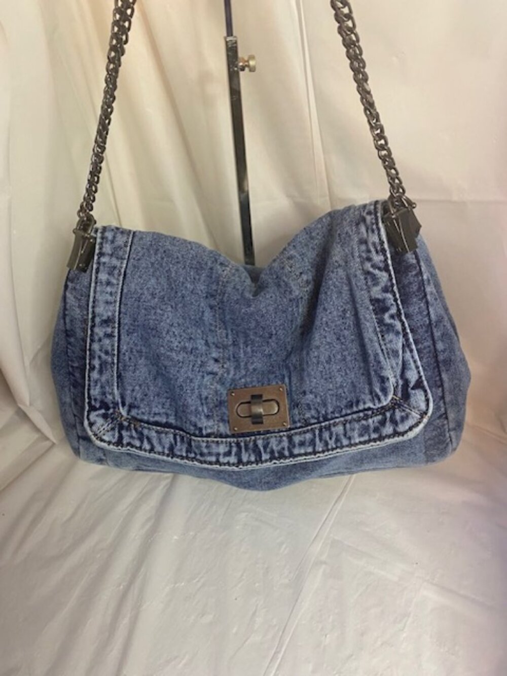 Vintage Y2K Acid Wash Denim Shoulder Bag Flap Turn-Lock Silver Chain Strap Slouc